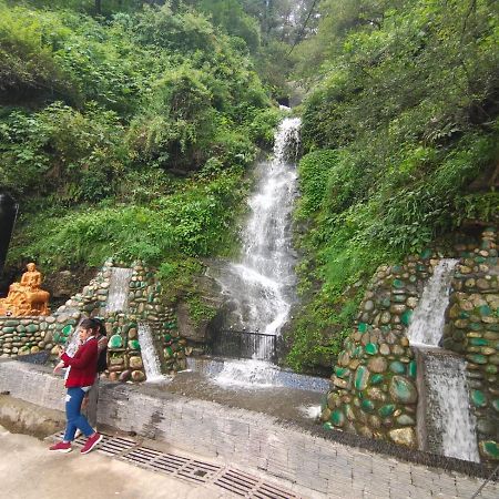 Magic Stays - Shimla Royale - Free Pickup From Railway Station Шимла Экстерьер фото