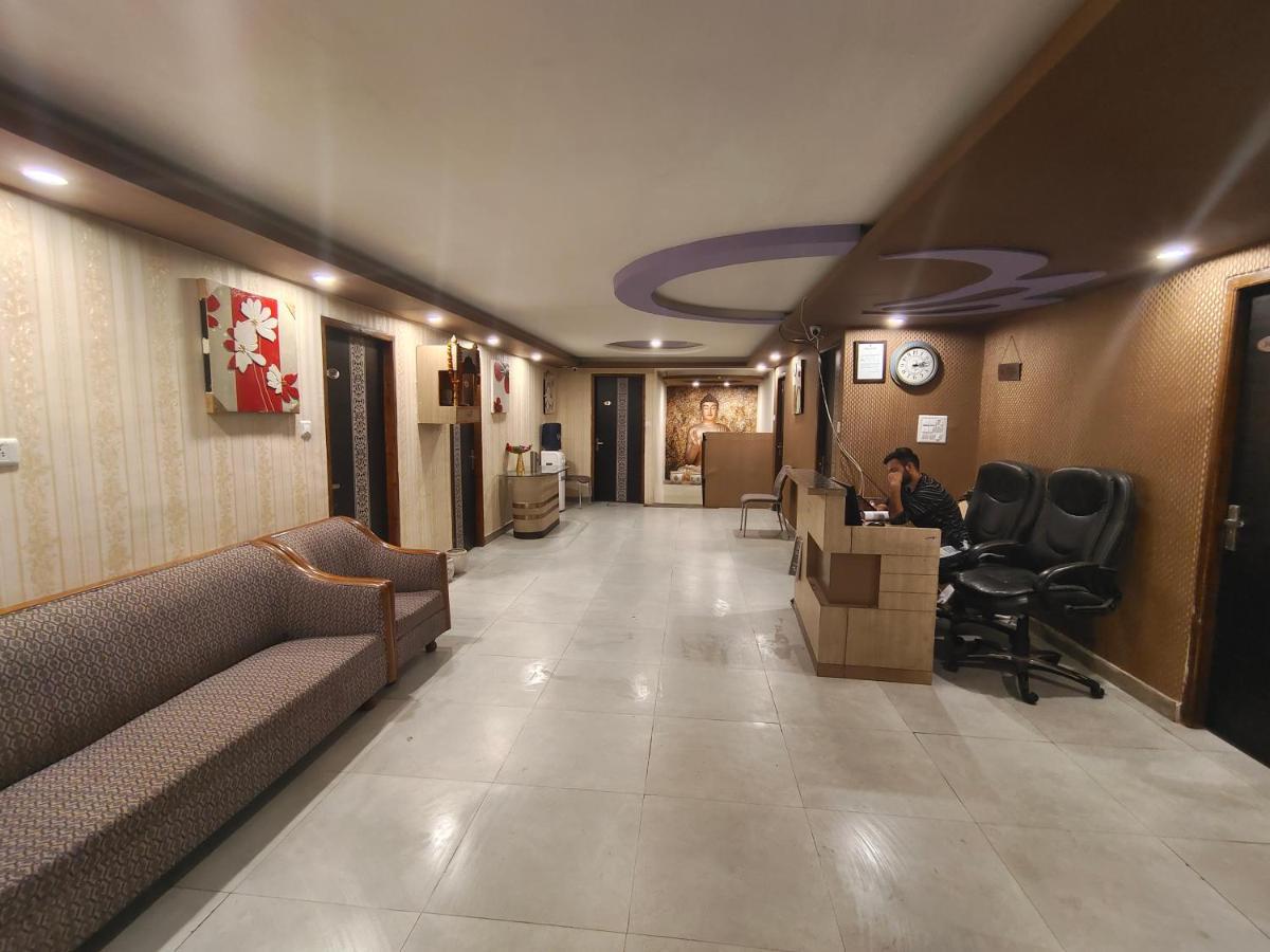 Magic Stays - Shimla Royale - Free Pickup From Railway Station Шимла Экстерьер фото