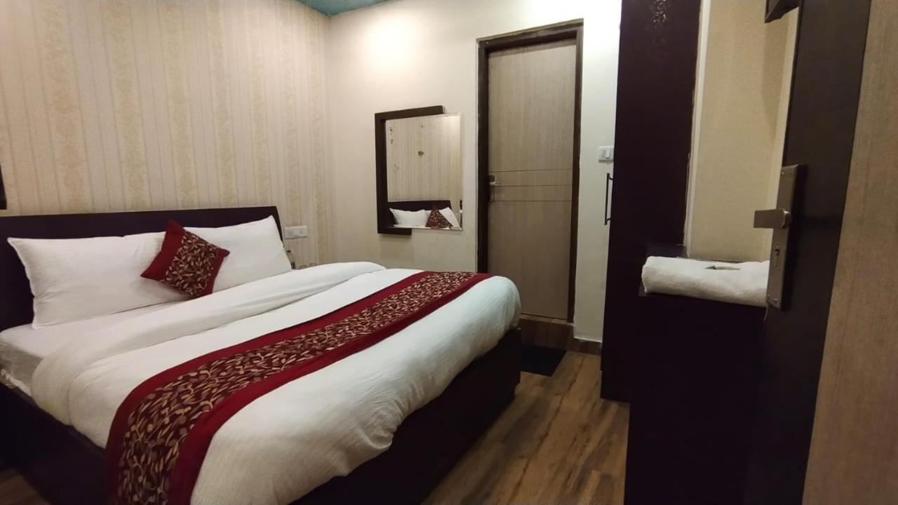 Magic Stays - Shimla Royale - Free Pickup From Railway Station Шимла Экстерьер фото