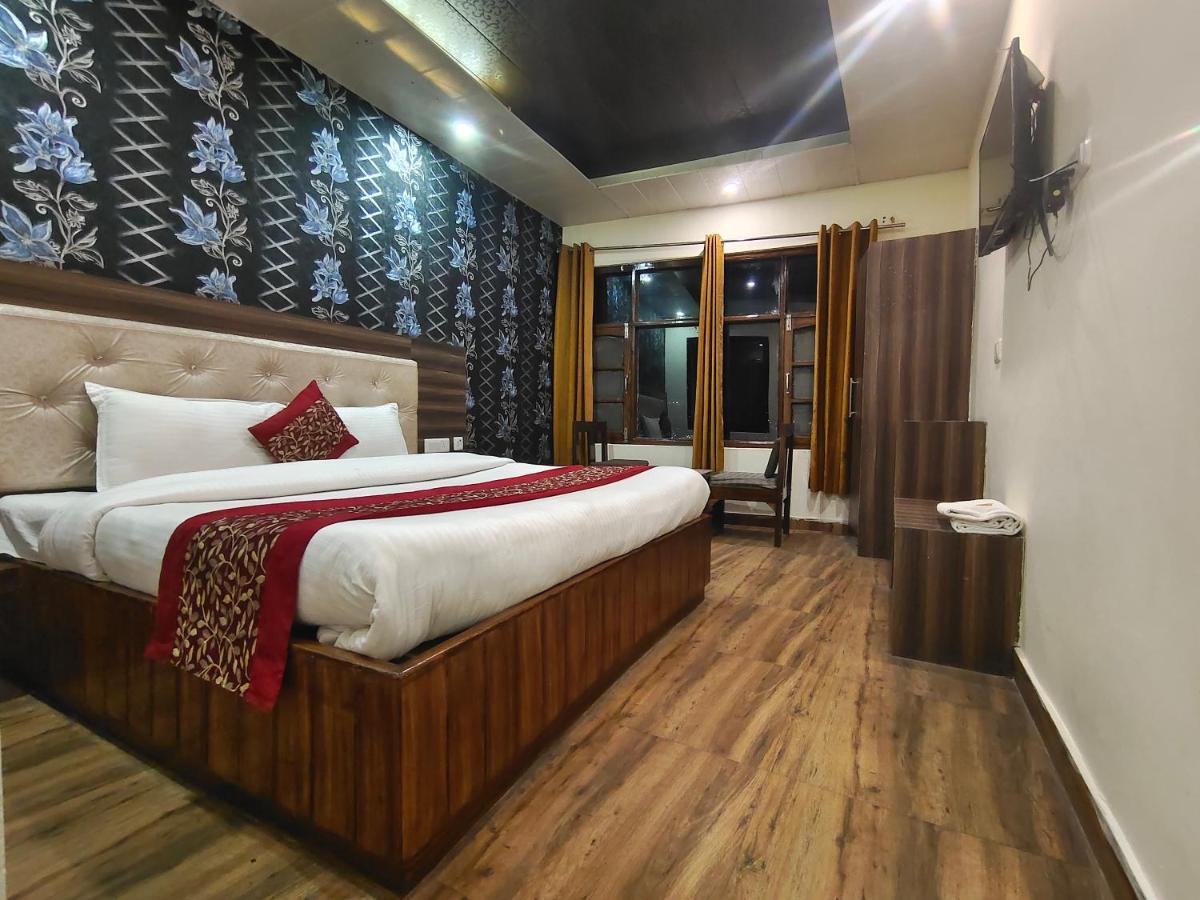Magic Stays - Shimla Royale - Free Pickup From Railway Station Шимла Экстерьер фото